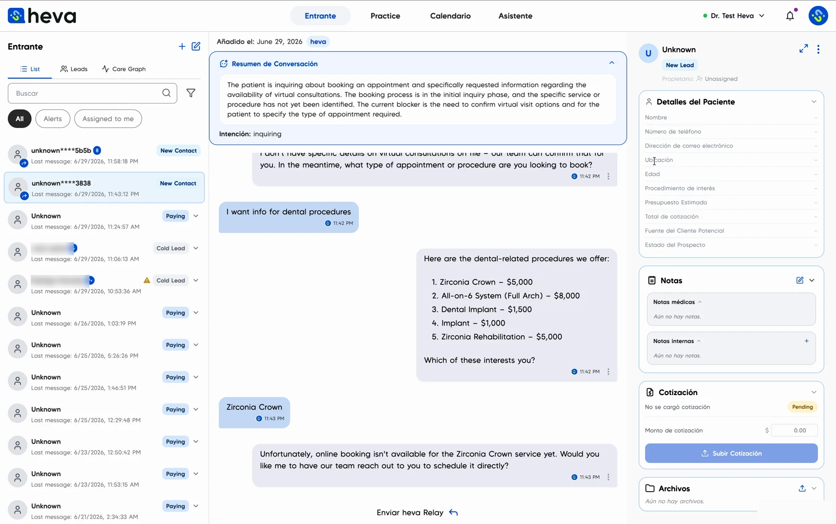 heva — inbox con resumen de conversación IA y detalles del paciente
